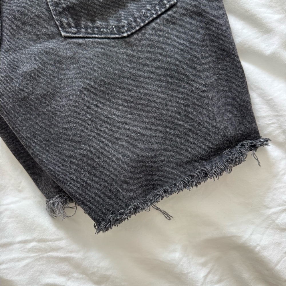 Levi’s 505 Faded Black Cutoff Shorts - Picture 3 of 7